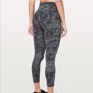 **LOOKING FOR** ISO Lululemon Wunder Under